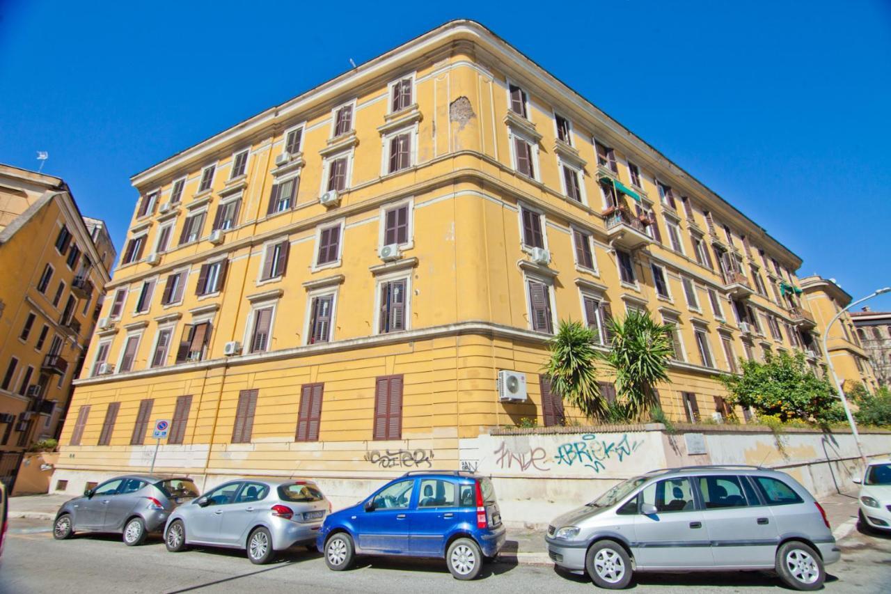 Porta Portese Colorful Flat Rome Exterior photo